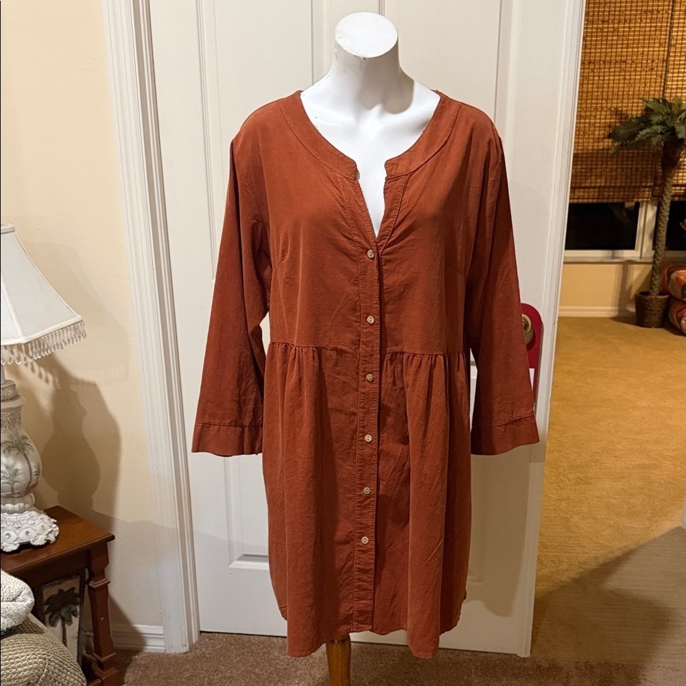 Rust Button-Down Dress. Made in Italy. Large/XL. Lightweight corduroy. - Picture 2 of 11